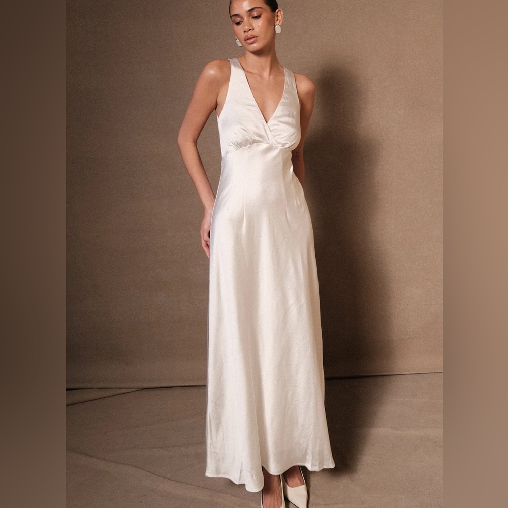 MESHKI Meghan Short Sleeve Satin Maxi Dress